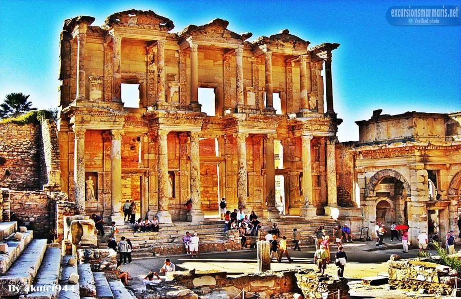 4 Days Gallipoli, Troy, Pergamon, Ephesus and Pamukkale Tour Package